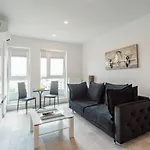 3-room Penthouse Cityview With Terrace W12+w13 Bükreş