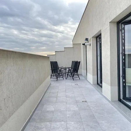 3-room Penthouse Cityview With Terrace W12+w13 * Bükreş