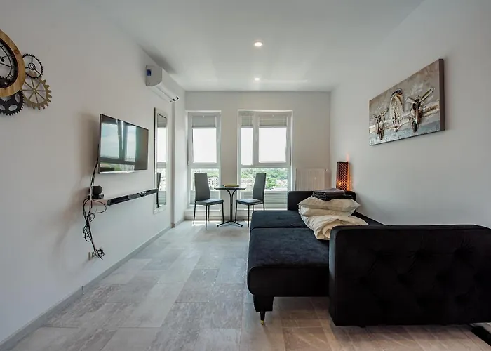 3-room Penthouse Cityview With Terrace W12+w13 شقة بوخارست