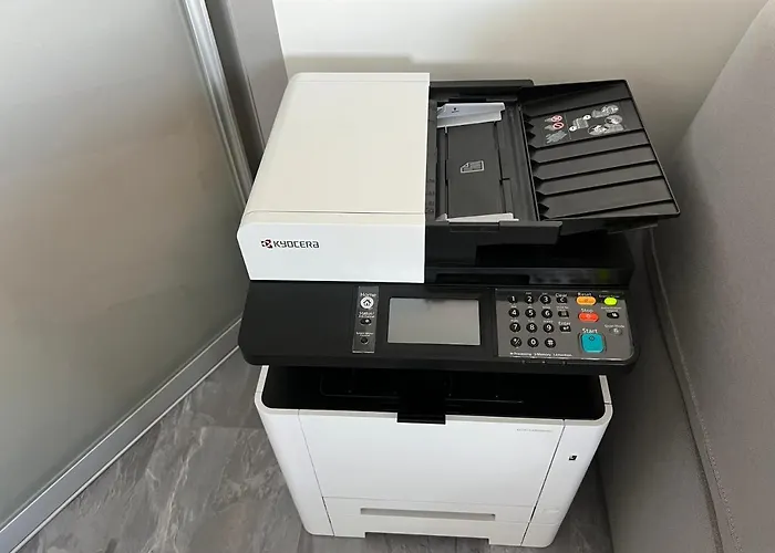 3-room Penthouse Cityview With Terrace W12+w13 Bucareste