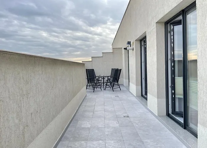 3-room Penthouse Cityview With Terrace W12+w13 * Boekarest